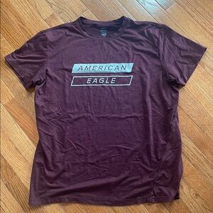 American Eagle Outfitters Maroon Short Sleeve Tee